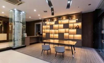 Taizhou Wenhua Hotel (Luqiao airport store)