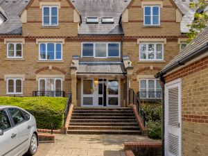 Heliodoor Apartments Watford Junction