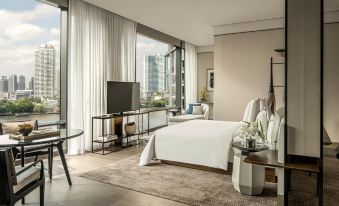 Four Seasons Hotel Bangkok at Chao Phraya River