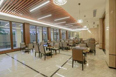 Restaurant Hotel Casiana Managed by Enderun Hotels Photo