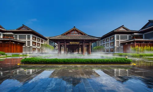 Yunfu Xinxing Chanquan Resort Hotel