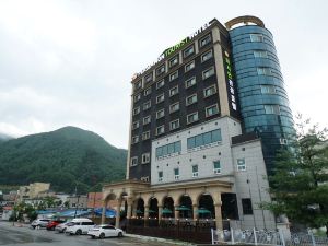 Persimmon Tourist Hotel