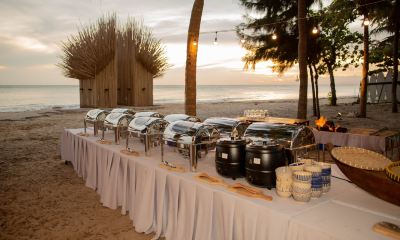 Restaurant Hola Beach - Beach Club & Eco Glamping Resort Photo