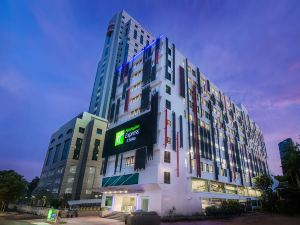 Holiday Inn Express & Suites Johor Bahru, an IHG Hotel