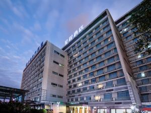 Egreen Hotels & Resorts (Ningbo University Lulin Market)