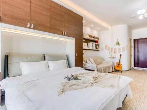 Bayue Bay Seascape Apartment (Yingkou Magic Hot Spring Shop)