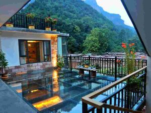 Linzhou Liyuan Homestay