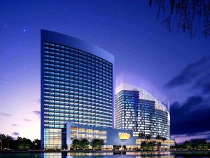 Four Seasons Hotel Guangzhou (Zhujiang New Town Wuyangyu Subway Station)