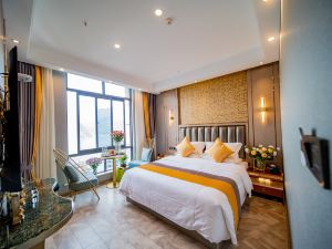 Wushan Ziyu Yunxi River View Hotel