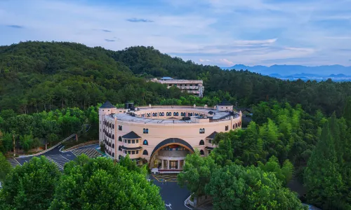 Zhongnan Lion King Resort Hotel