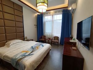 Wuchuan Country Love Hotel