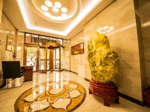 Home Inn Huayi Hotel