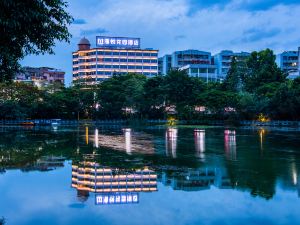 Huizhou West Lake Manyue Garden Hotel (Shuidong Street Branch)