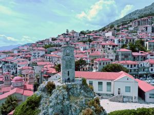 Clock Tower Arachova Suites