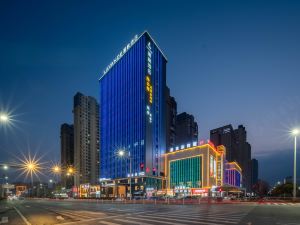 Lifeng Hotel (Nanzhang High speed Railway Station Branch)