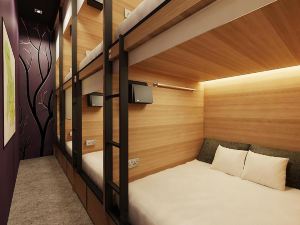 HereHotel Dormitory