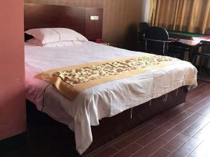 Wanzai Xincheng Business Hotel