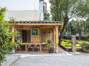 Meet Tai Ning Homestay Inn