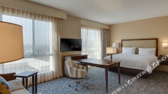 Hampton Inn & Suites Los Angeles - Glendale