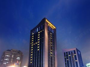 Kunshan Junhao Hotel (City Plaza Metro Station)