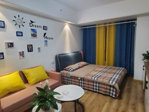 Haiyun Xuju Collection Apartment (Rizhao Haina Mall)