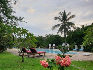 Royal Mayura Resort Hotel