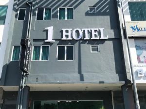 1 Hotel Mahkota Cheras