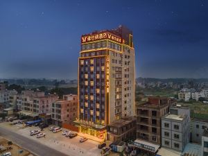 Vienna Hotel (north shore of Huazhou)