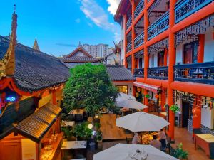 Wenjunlou Courtyard·Food Hotel (Kuanzhai Alley Tonghuimen Subway Station)