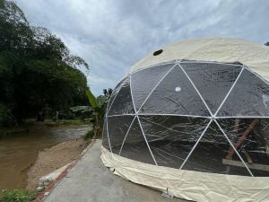 Qowiy Resort Family Dome with Jacuzzi