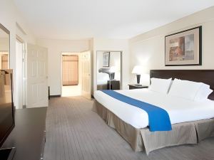 Holiday Inn Express & Suites Clearwater/US 19 N