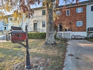 Lakefront Madisonville Townhome w/ Views!