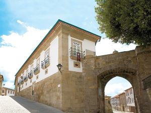 Montebelo Palácio Dos Melos Viseu Historic Hotel