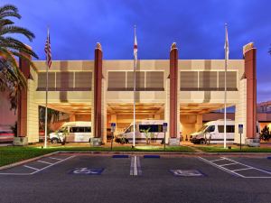 DoubleTree by Hilton Hotel Tampa Airport-Westshore