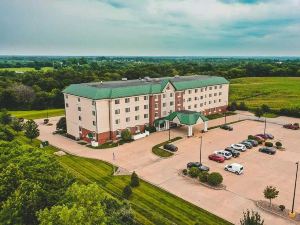 Town & Country Inn and Suites