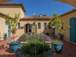 Provencal Villa Close to Pampelonne Beach