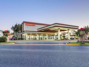 Ramada by Wyndham Metairie New Orleans Airport