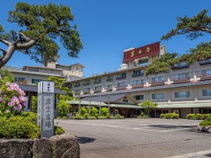 岩室温泉 自家源泉の宿 富士屋