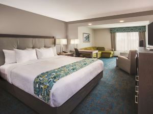 La Quinta Inn & Suites by Wyndham St. Paul-Woodbury