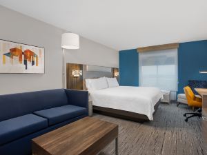 Holiday Inn Express & Suites Terre Haute