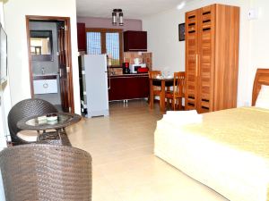 Fully Equipped Apartments 4 Pers for Exciting Holidays 500m from the Beach