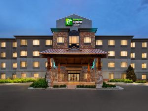 Holiday Inn Express & Suites Denver Airport