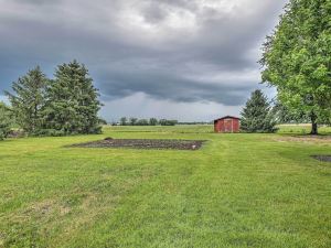 Cozy Seneca Falls Home Close to Cayuga Wine Trail!