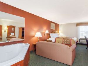 Days Inn & Suites by Wyndham New Iberia