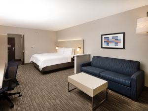 Holiday Inn Express & Suites FT Myers Beach-Sanibel Gateway