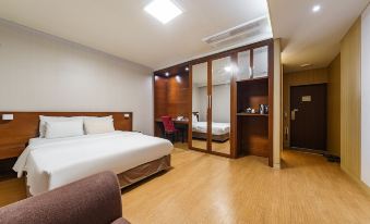 Korea Tourist Hotel