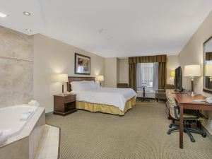 Holiday Inn Express & Suites Slave Lake