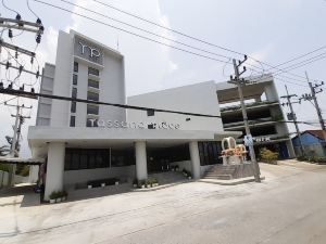 Tassana Place Boutique Hotel Bansuan