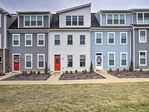 Modern Townhome 4 Mi to Downtown Frederick!