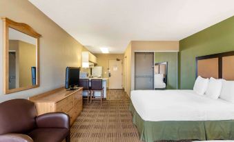 Extended Stay America Select Suites - Chicago - Naperville - East